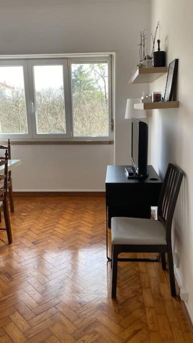 A Lovely Flat In Heart Of Campo De Ourique *